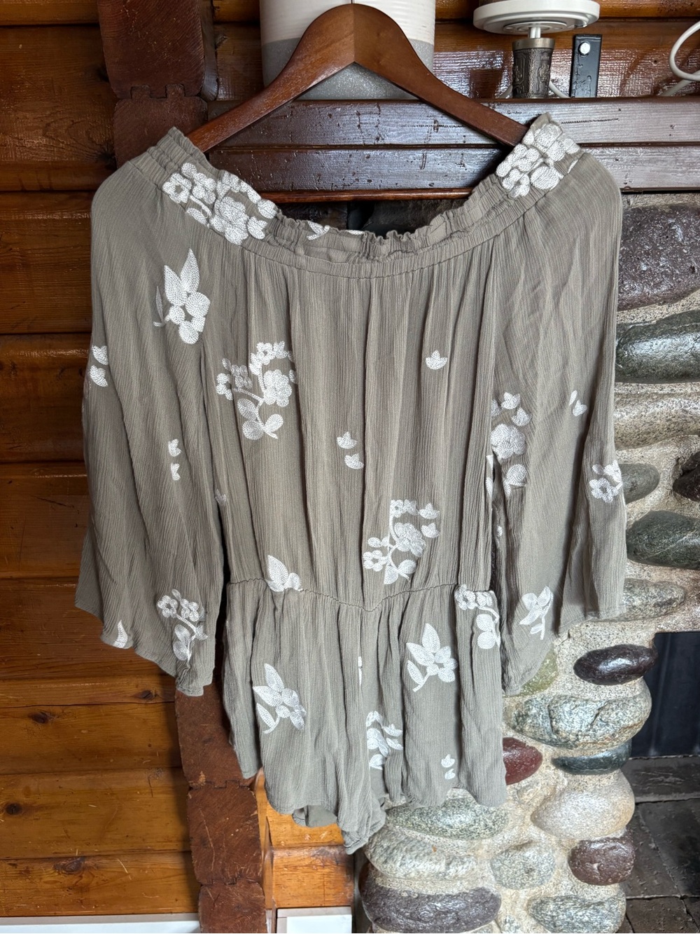 Altarād State Embroidered Floral Off Shoulder Boho Romper Sage Size S shorts